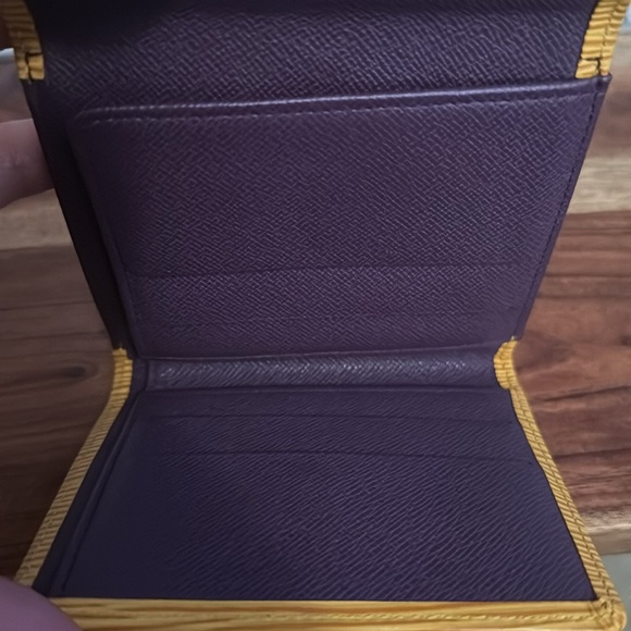Authentic Louis Vuitton Epi leather Elise compact wallet yellow purple gold - Picture 2 of 4